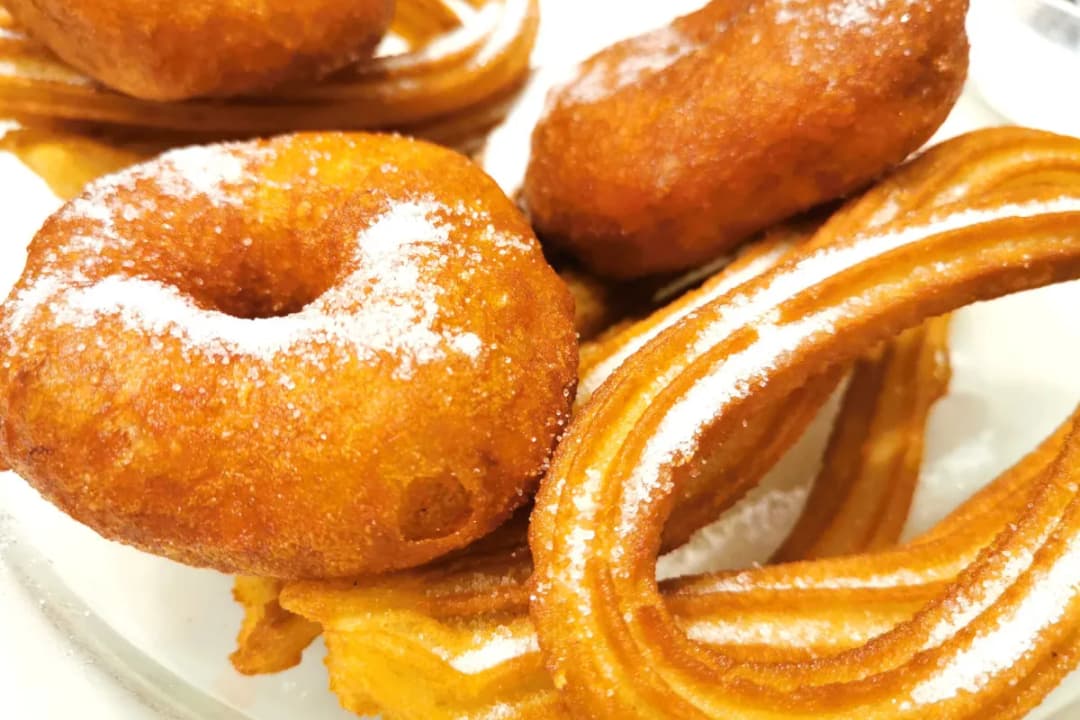 Los mejores lugares para disfrutar chocolate con churros en Valencia